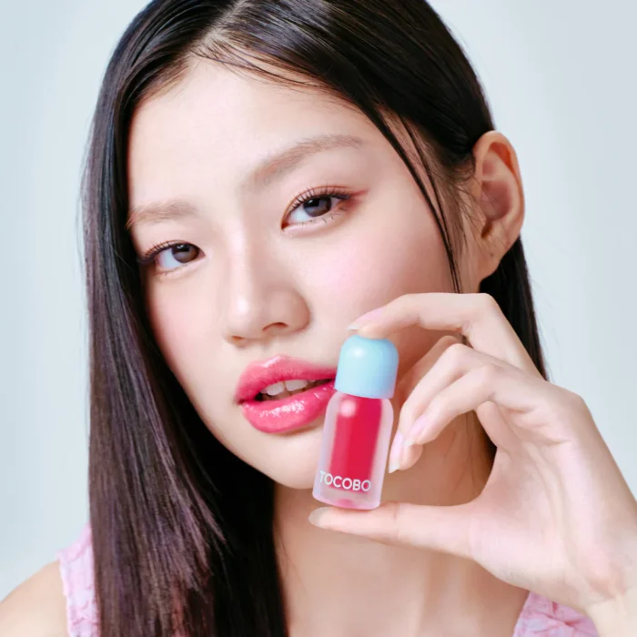 TOCOBO JUICY BERRY PLUMPING LIP OIL 12 CHERRY ADE – Image 2