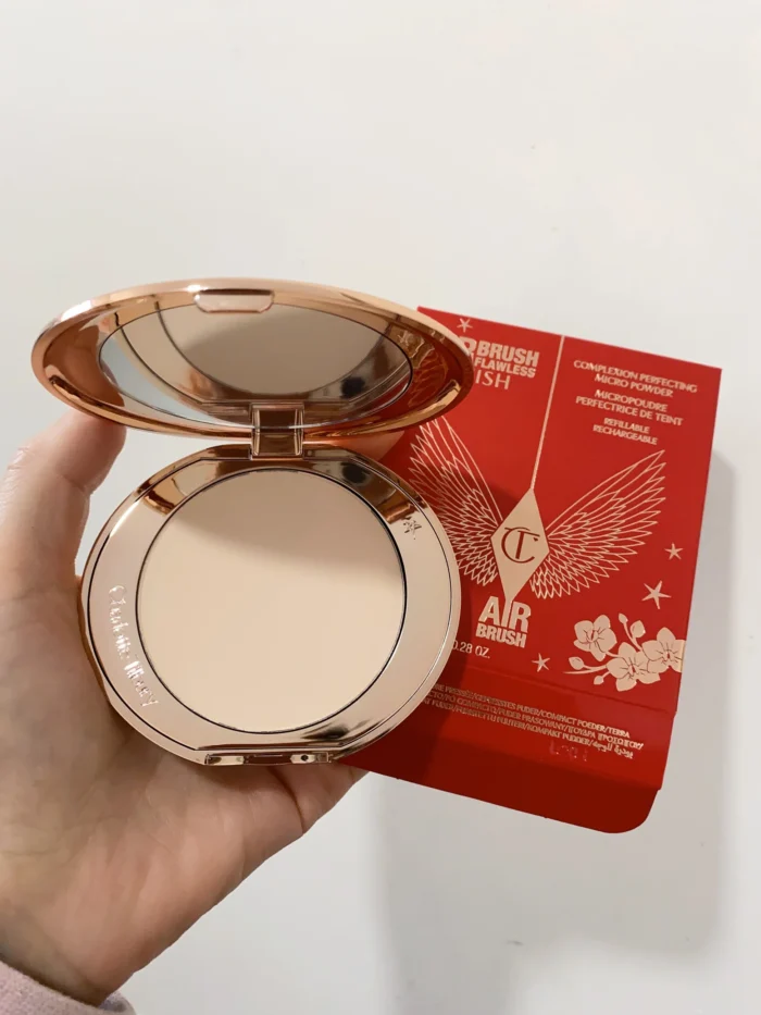 Charlotte TilburyAirbrush Flawless Finish Powder 8g #FAIR NEW YEAR VERSION – Image 3